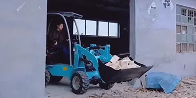 Chargeuse sur Pneus Électrique E10/15