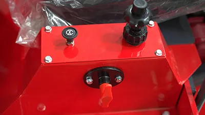 Mini chargeuse compacte sur pneus S390