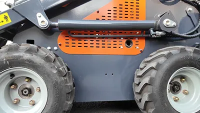 Mini chargeuse compacte sur pneus S460