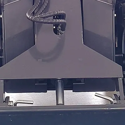 Mini chargeuse compacte sur chenilles T390