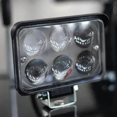 Mini chargeuse compacte sur chenilles T460